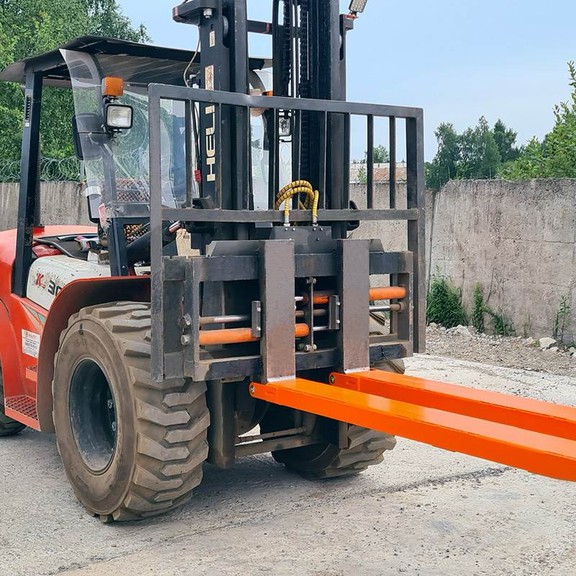 Щетка с передним бункером BRMFB_FT-550-1800-155/80-PGO (для вилочного погрузчика)