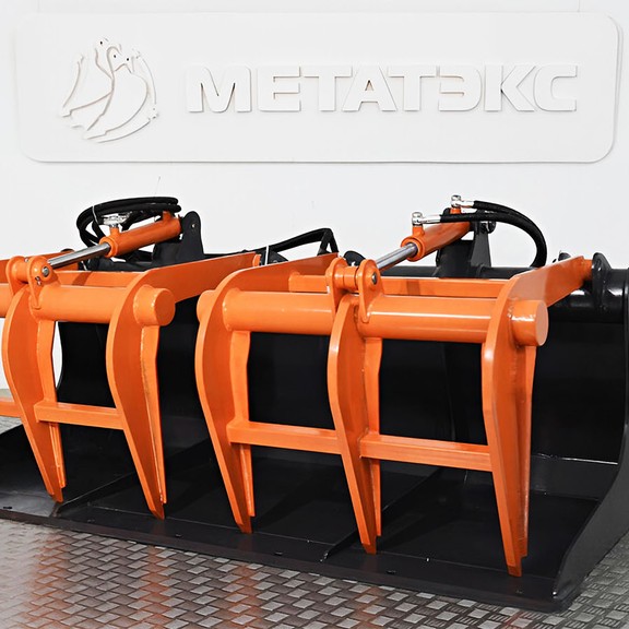 Захват ковшевой CB_SS-1800-DB для мини-погрузчика (Bobtach)